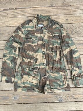 Chelsea DeBoer by Lily & Lottie camo green brown full zip utility field jacket